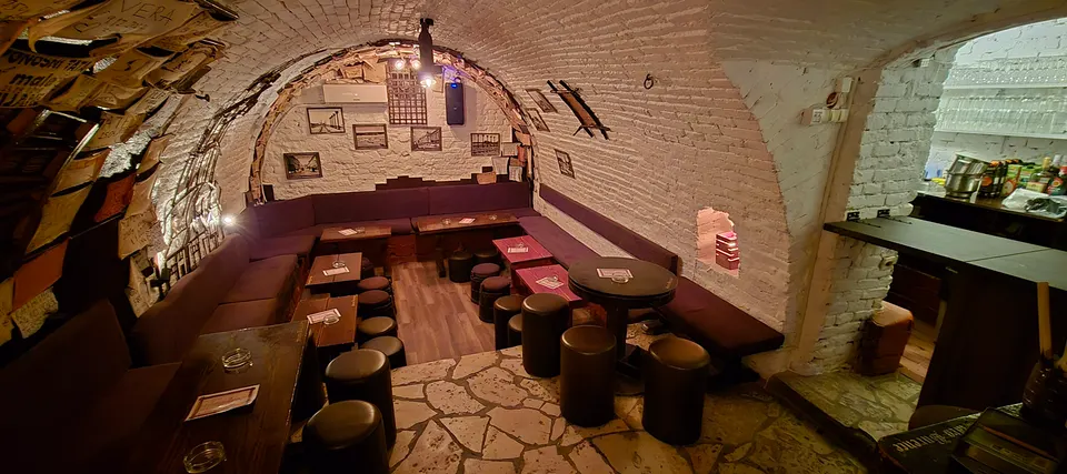 Kafana Staro Burence — sala za proslave, Zemun